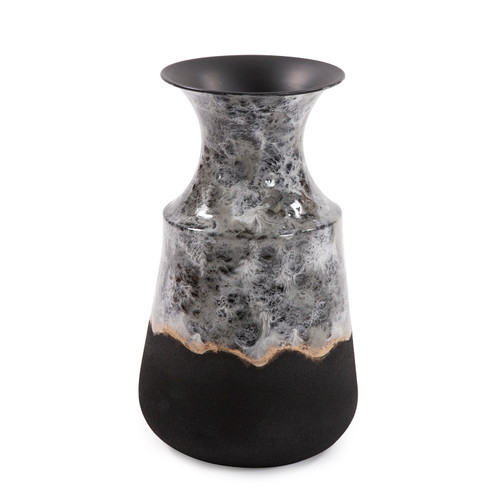 The Embers Vase in Black (204|41040)