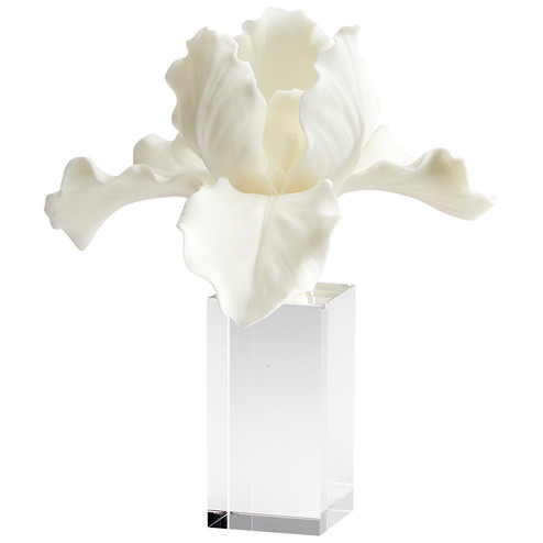 Sculpture in White (208|10559)