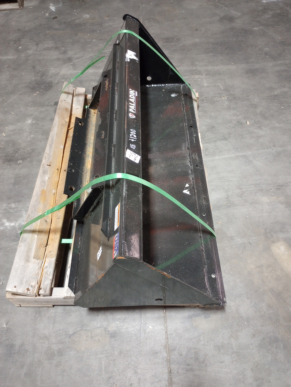 PALADIN BRADCO BUCKET ASSEMBLY 4 CUBIC FEET48" FITS MINI SKID STEER DITCH WITCH