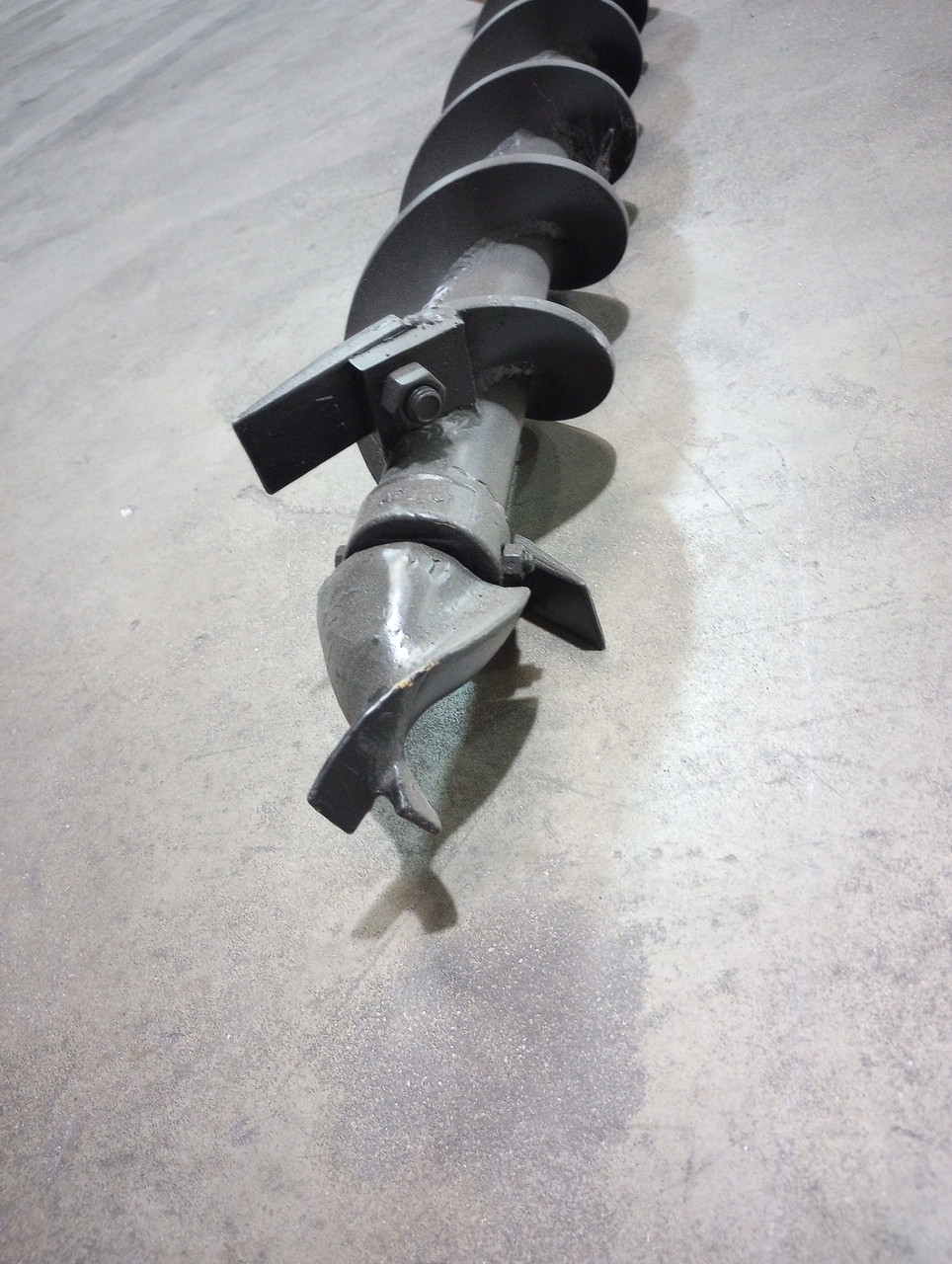 LOWE 6" x 4' AUGER BIT W/2" HEX FITS ALL 2" HEX AUGER DRIVES # SQ-6H