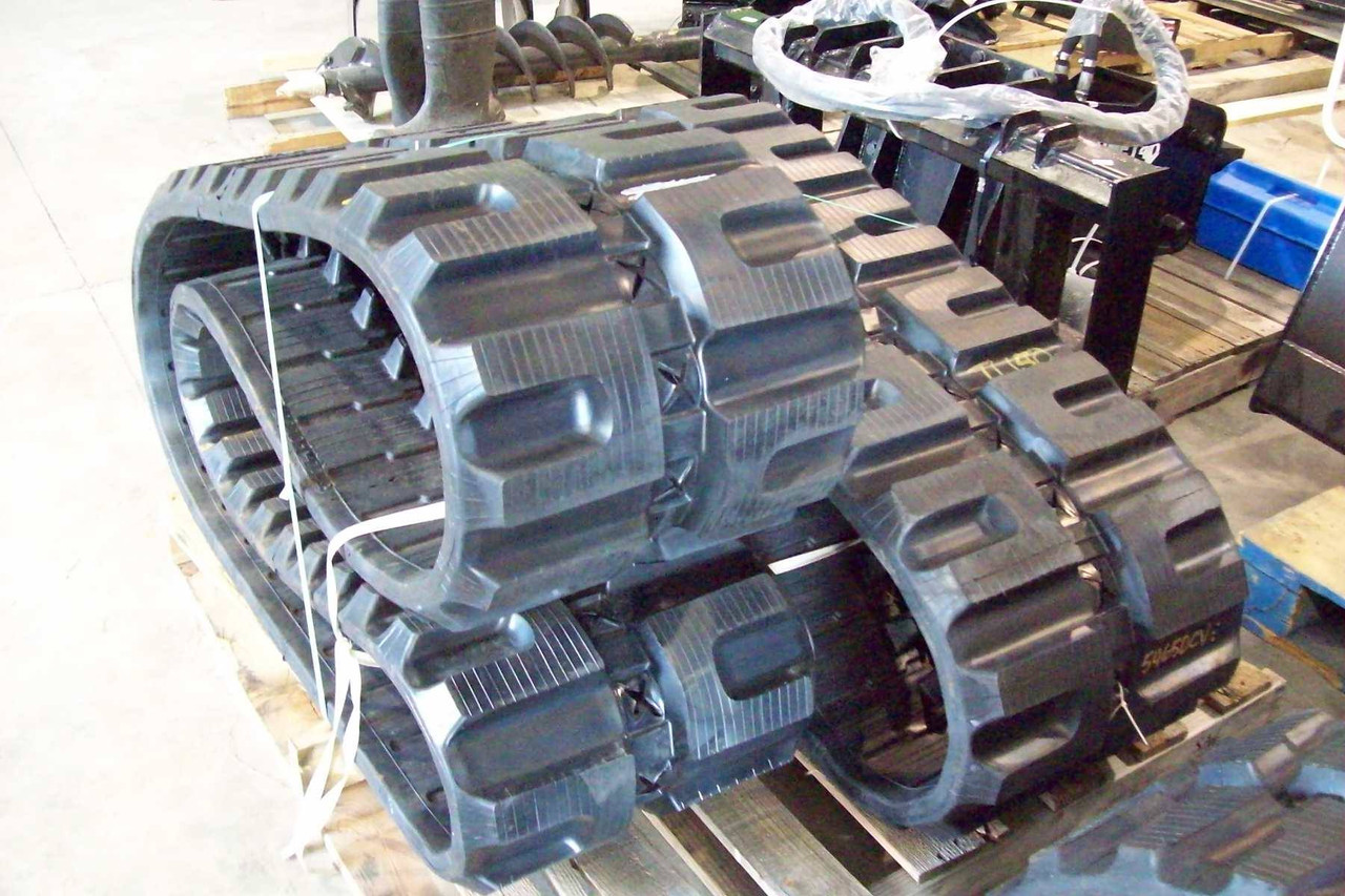 RUBBER TRACKS (SET OF 2) FITS JOHN DEERE 325,KUBOYA SVL75 16"