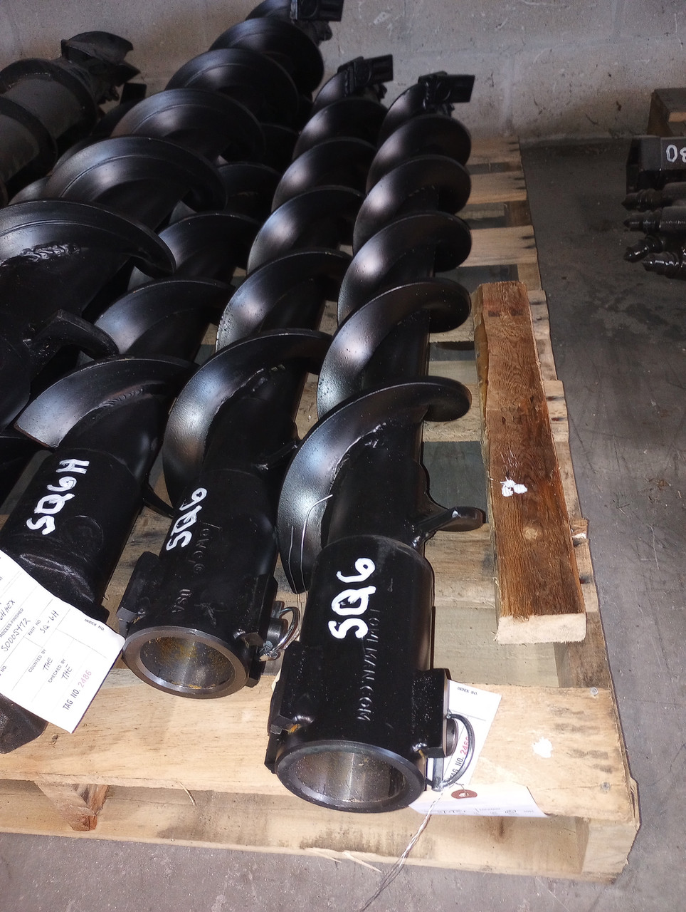 LOWE 6" x 4' AUGER BIT W/2.56" ROUND DRIVE FITS ALL 2.56" ROUND AUGER DRIVES