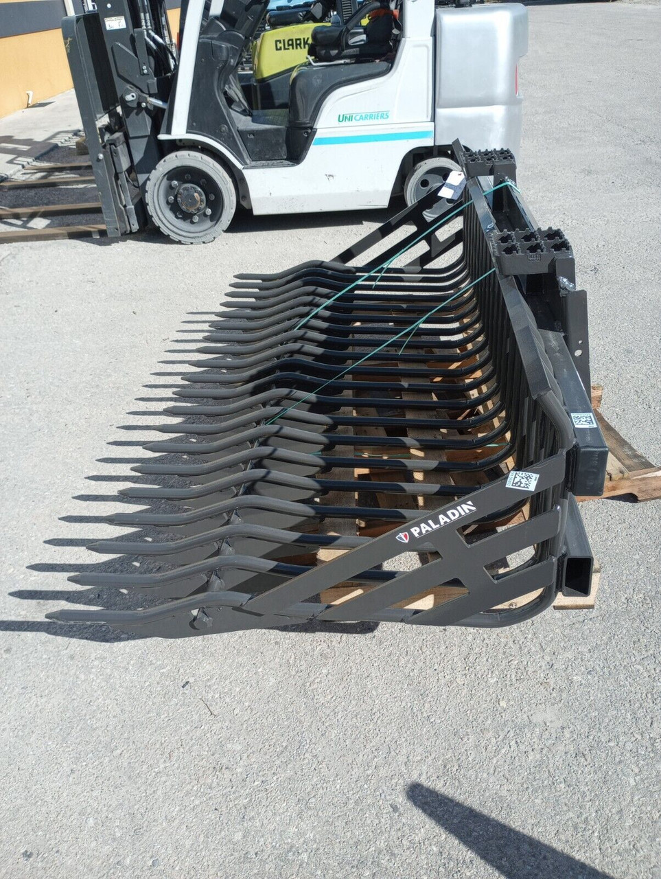 BRADCO 75" ROCK BUCKET 2" TINE SPACING SKID STEER MOUNT COLLECT ROCKS & DEBRIS