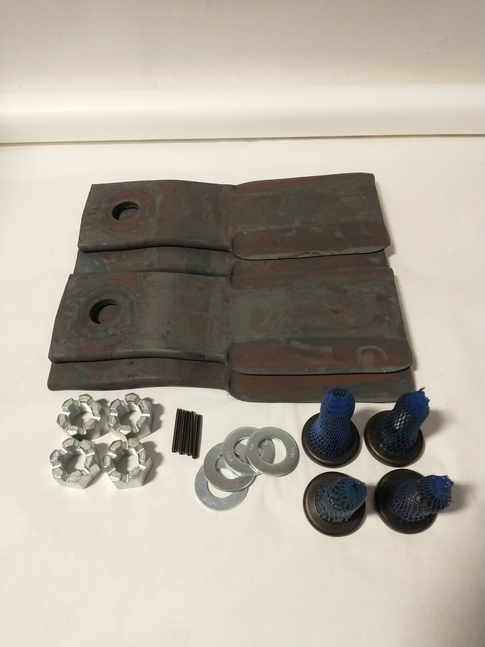 BRADCO GROUND SHARK MID FLOW 72" GSE MODEL 4 DOUBLE-BEVEL BLADES W/HARDWARE