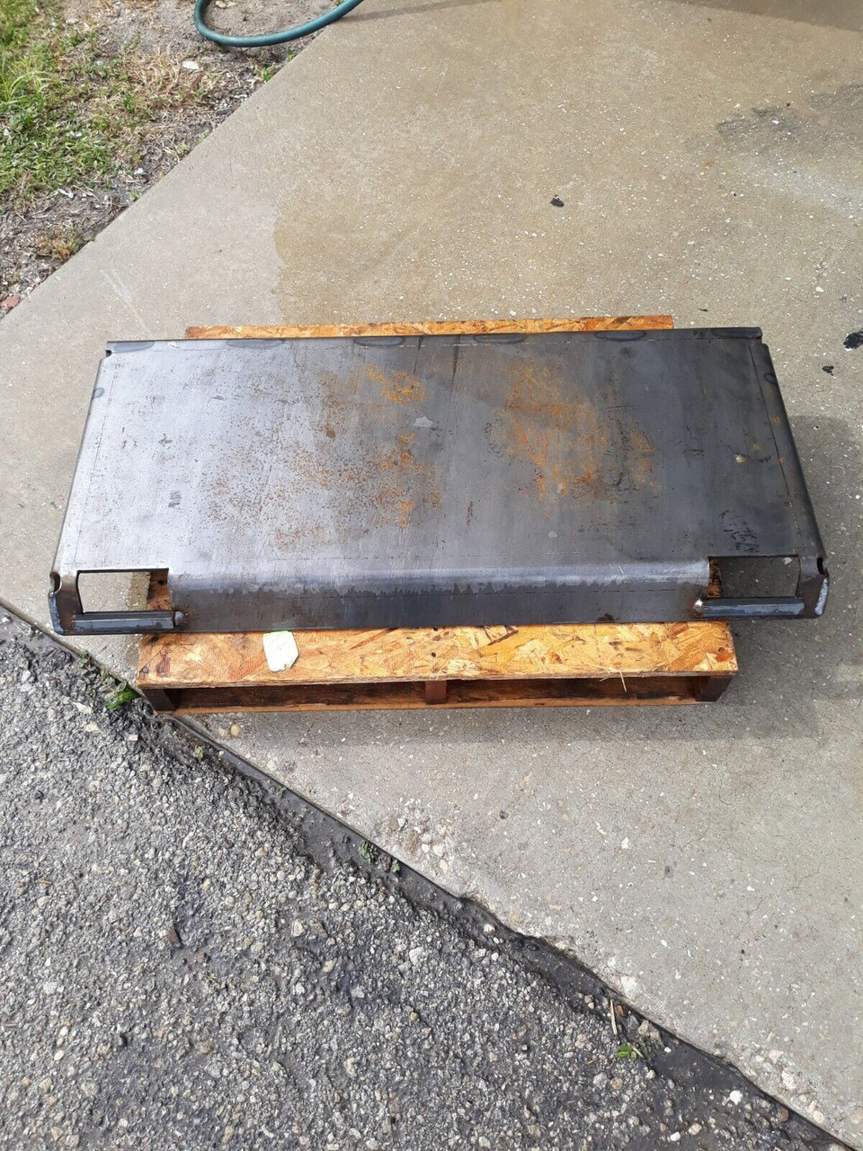 BRADCO HD WELD ON ADAPTER PLATE FOR BOBCAT MT SERIES LOADERS (ONLY FITS MT)