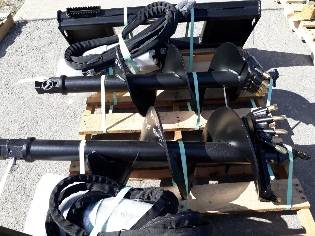 DIGGA 16" x 4' ROCK/COMBO AUGER BIT W/2" HEX FOR TOUGH DIGGING RC4-16-3MFT