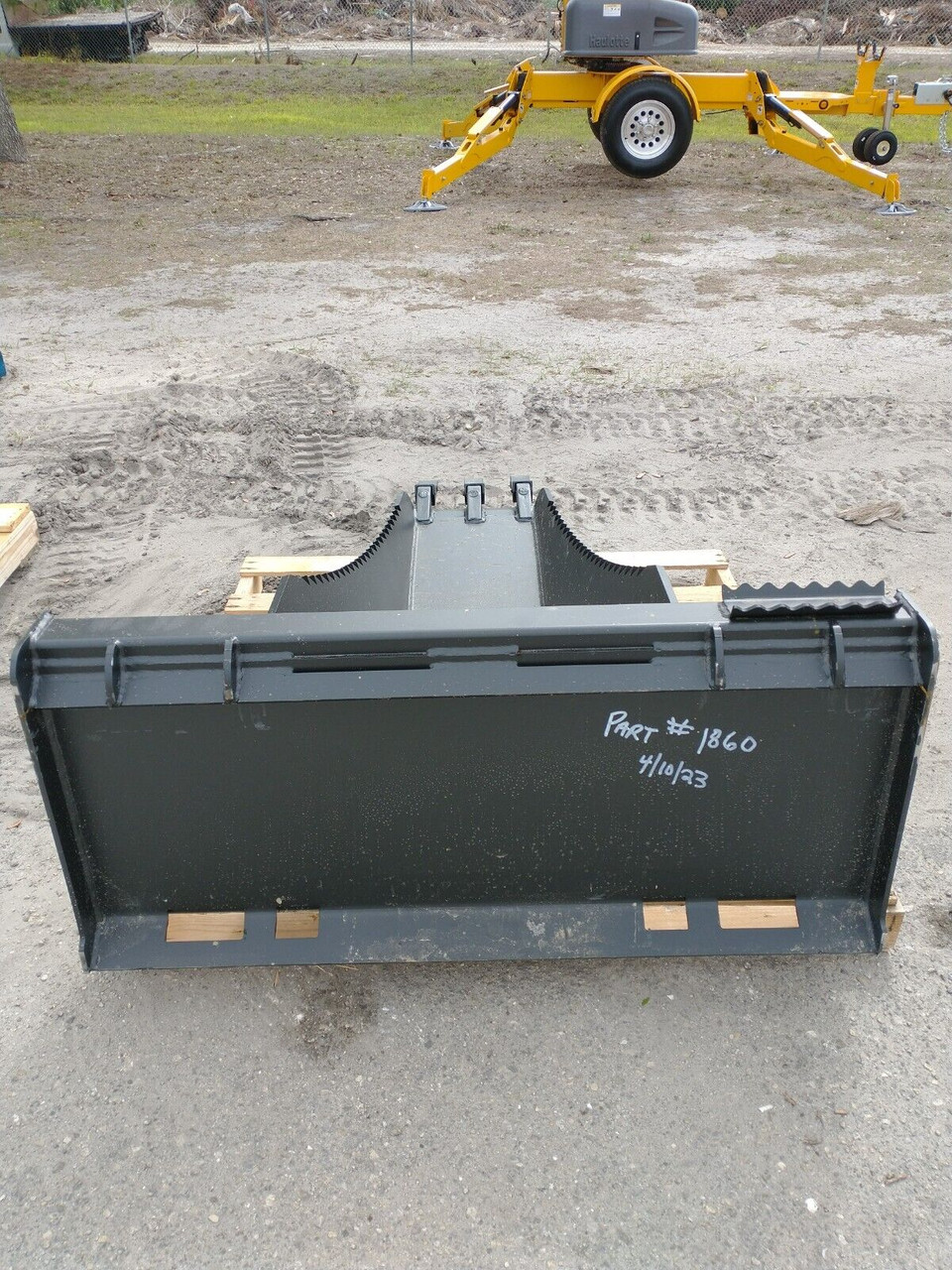 JENKINS STUMP BUCKET FOR SKID STEER 64" LONG FRONT 12" WIDE 1/2" GRADE 50