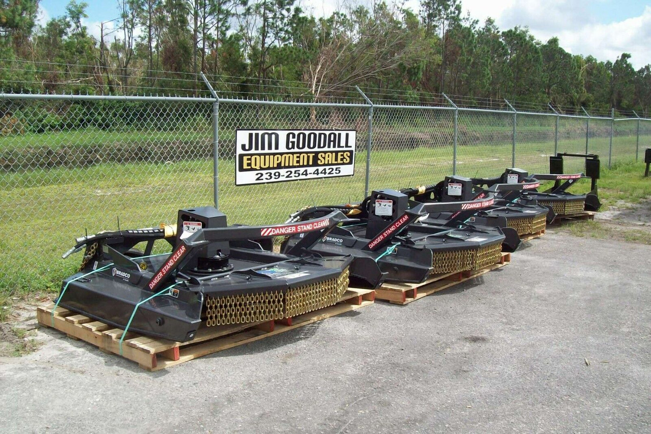 PALADIN BRADCO LAND SHARK BRUSHCUTTER 72" CUTS 10" TREES 30-45 GPM 2000 LBS.
