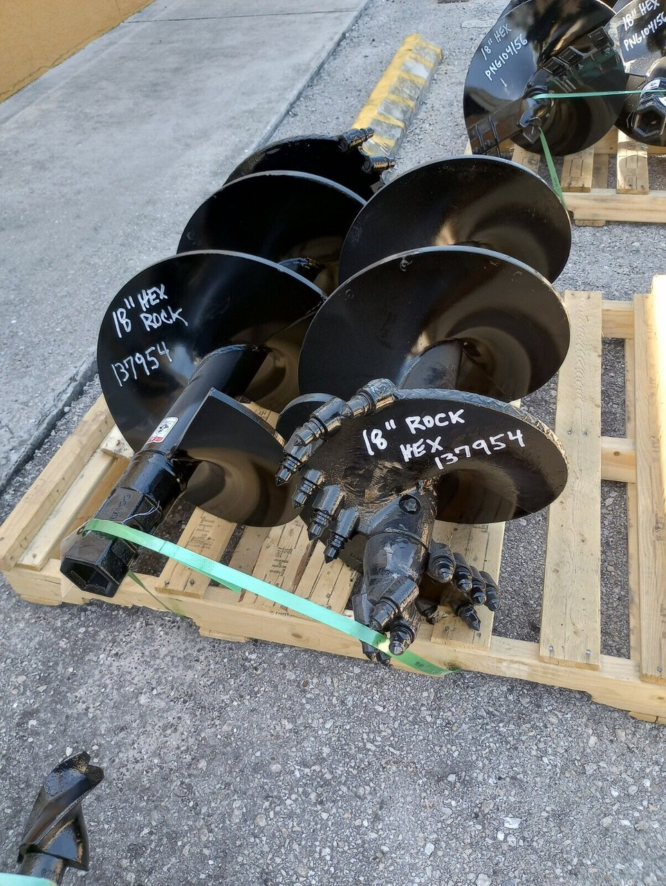 PENGO 18" x 4' SRR ROCK RIPPER AUGER BIT W/2" HEX FITS ALL 2" HEX AUGER DRIVES