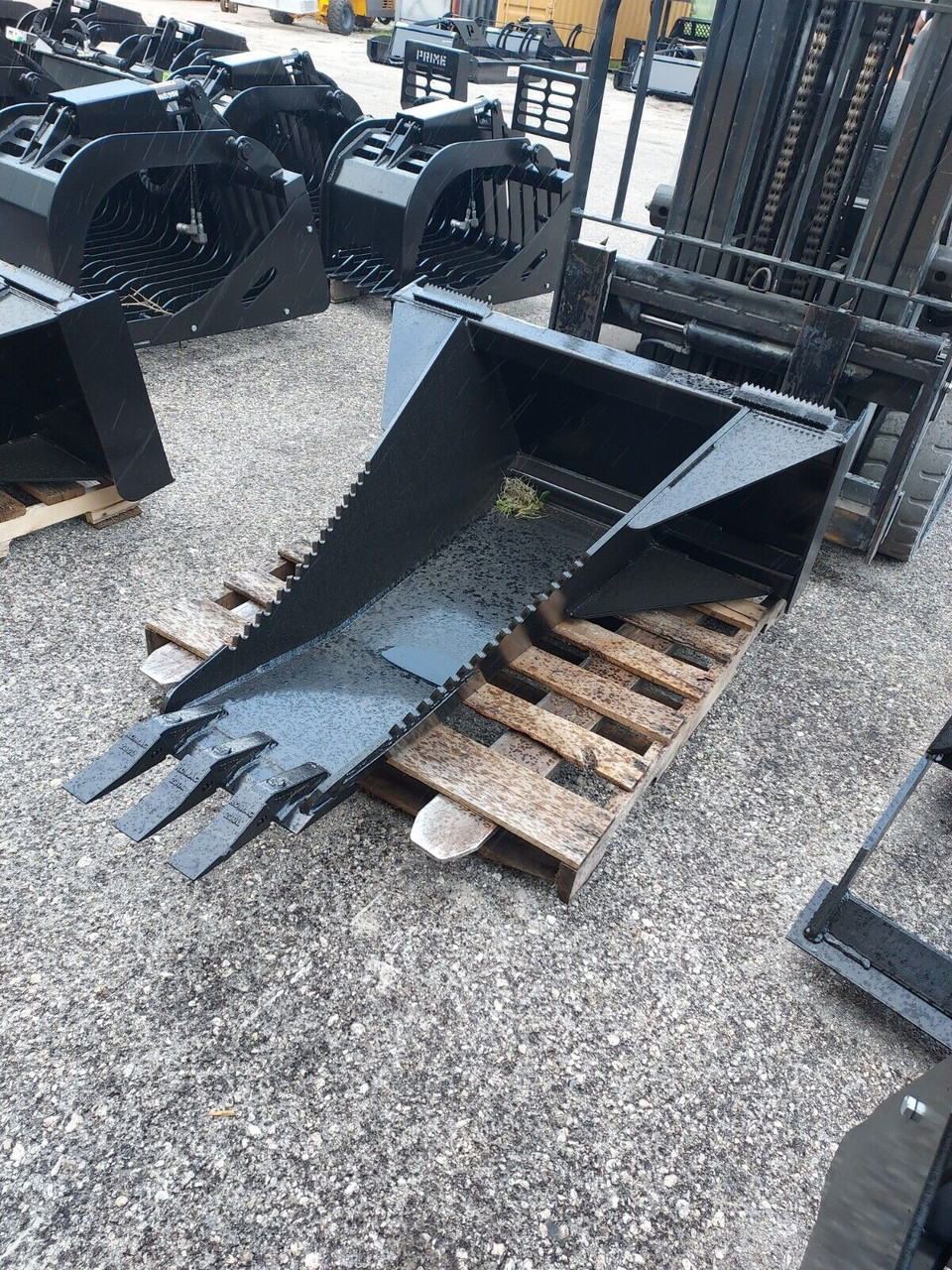 PRIME STUMP BUCKET FOR SKID STEER 63" LONG FRONT 12" WIDE 1/2" GRADE 50