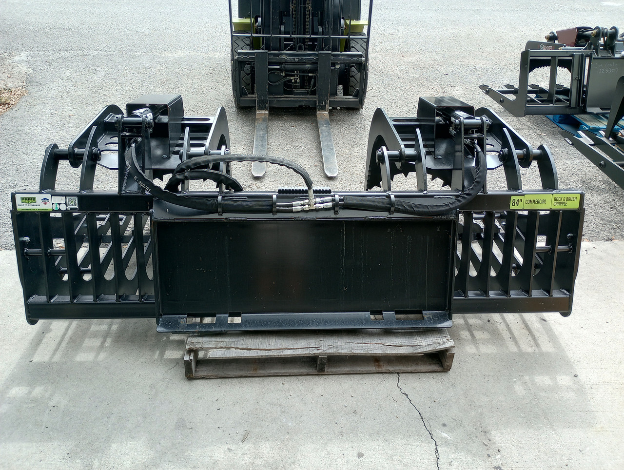 PRIME 84" COMMERCIAL ROCK & BRUSH GRAPPLE ITEM # CRBG84