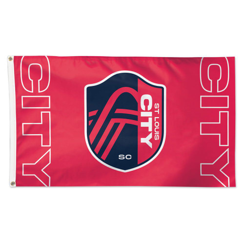Fly your fandom with the 3' x 5' Deluxe Flag. Made with durable fabric, two grommets, and quality stitching, including a quad-stitched fly end. Made in the USA. Officially licensed.