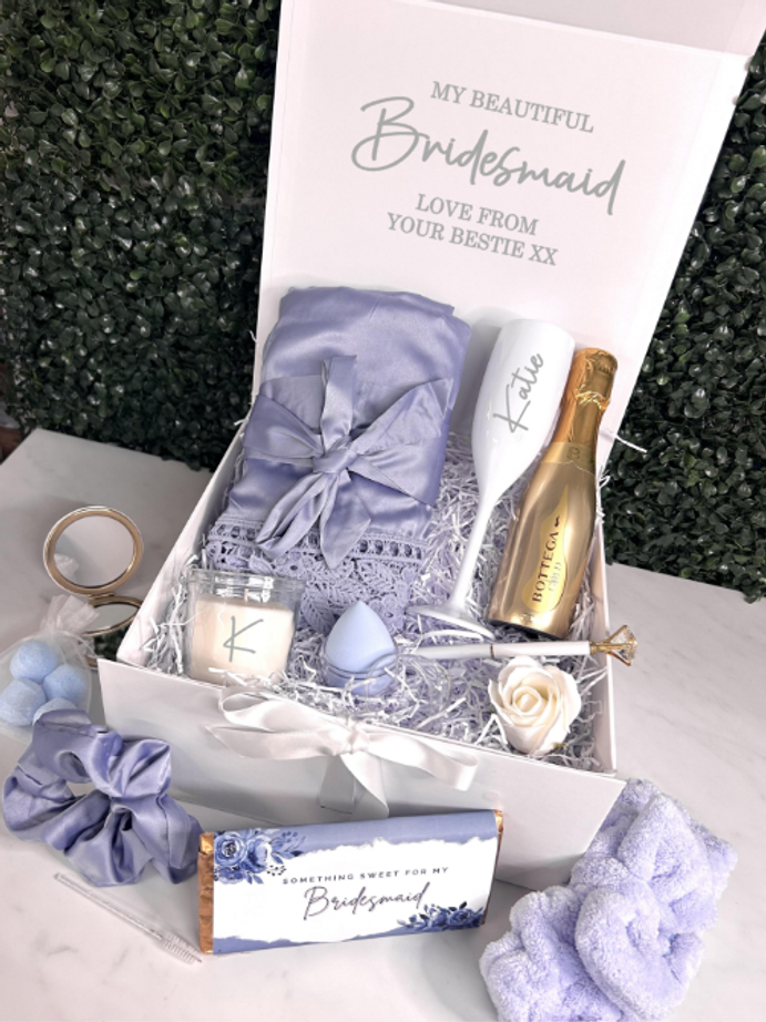Create your own bridal party personalised gift set for your wedding day