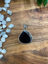 Italian Black Obsidian Silver Pendant – Protective Gemstone Necklace for Grounding & Energy Shield Italian Black Obsidian Silver Pendant – Protective Gemstone Necklace for Grounding & Energy Shield