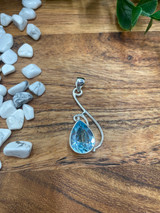 Blue Topaz Silver Pendant – Tranquil Gemstone Necklace for Clarity, Communication & Calm Energy Blue Topaz Silver Pendant – Tranquil Gemstone Necklace for Clarity, Communication & Calm Energy