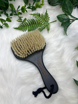 Body dry brushing is a simple ritual that helps awaken the skin and support the body’s natural lymphatic flow.