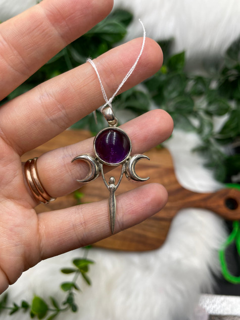 Amethyst Moon Goddess Pendant – Intuition, Calm & Divine Feminine (Sterling Silver)