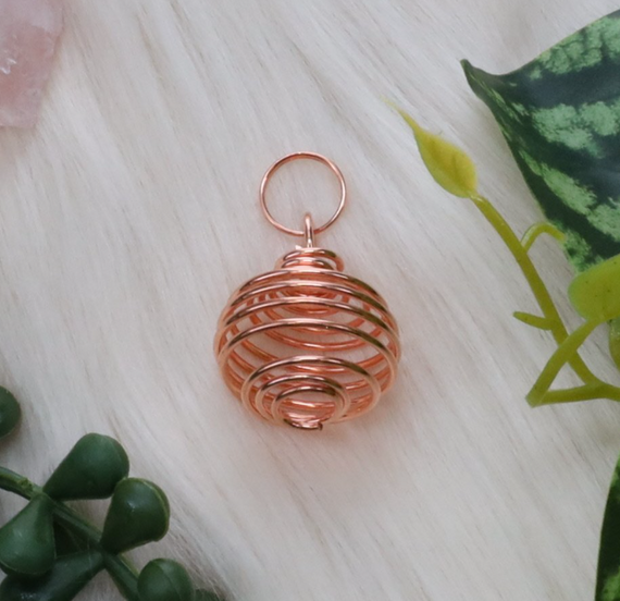 Spiral crystal cage