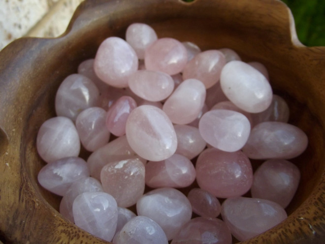 Rose Quartz Tumbled stone