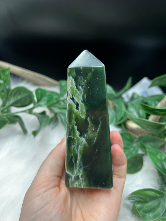 Nephrite Jade Obelisk for love, emotional balance and abundance. A heart chakra crystal tower for calm, harmony, good fortune and sacred spaces.