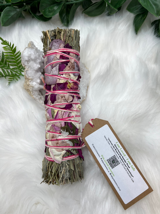 Australian White Sage with Cedar, Lavender & Rose Petals