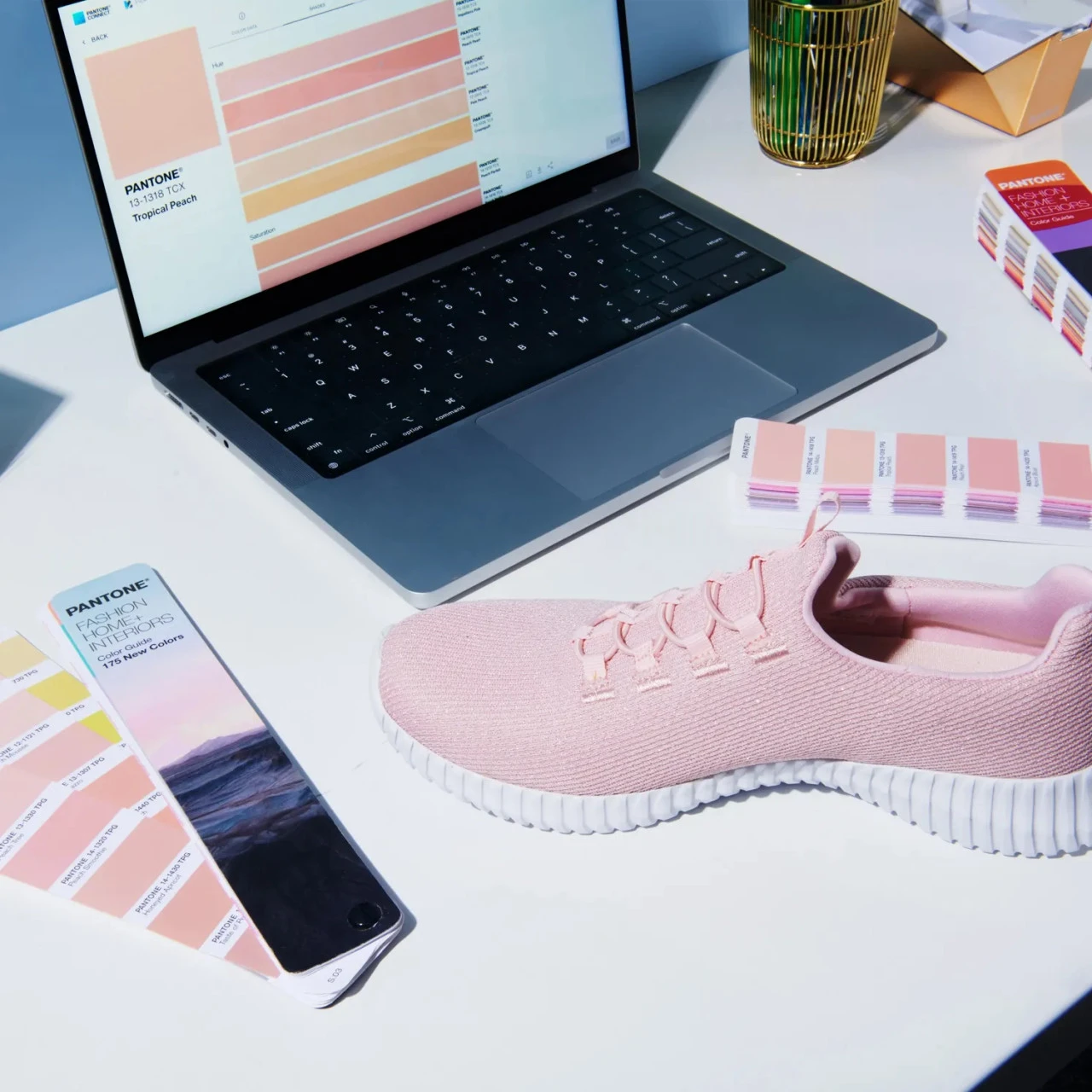 PANTONE® USA | Fashion, Home + Interiors Color Guide Dualities