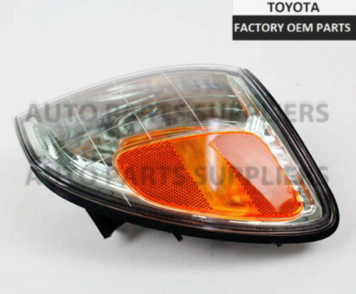 Lexus Drivers Left Side Corner Turn Signal Lamp Housing Genuine OEM 81621-60220 | 8162160220