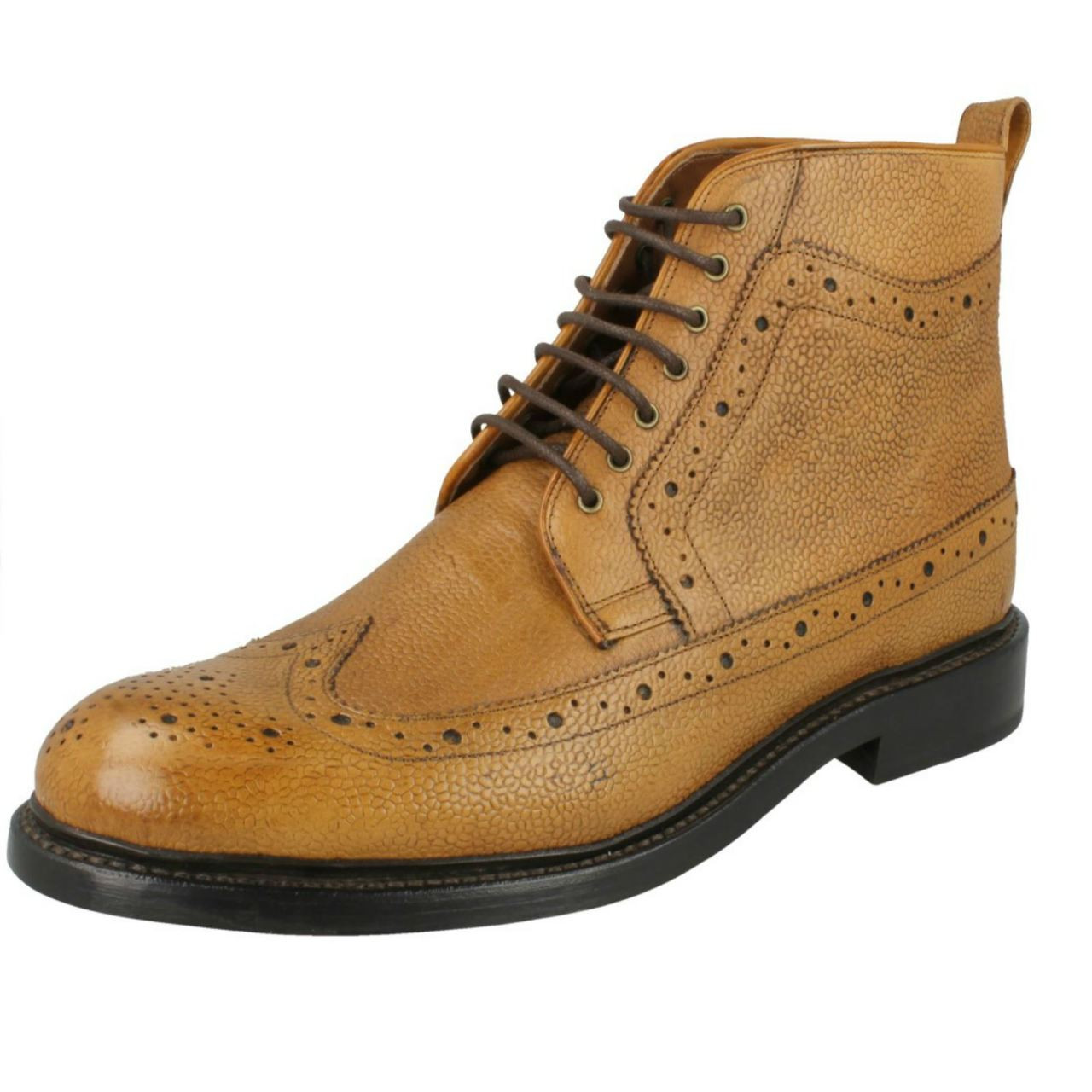 clarks brogue boots