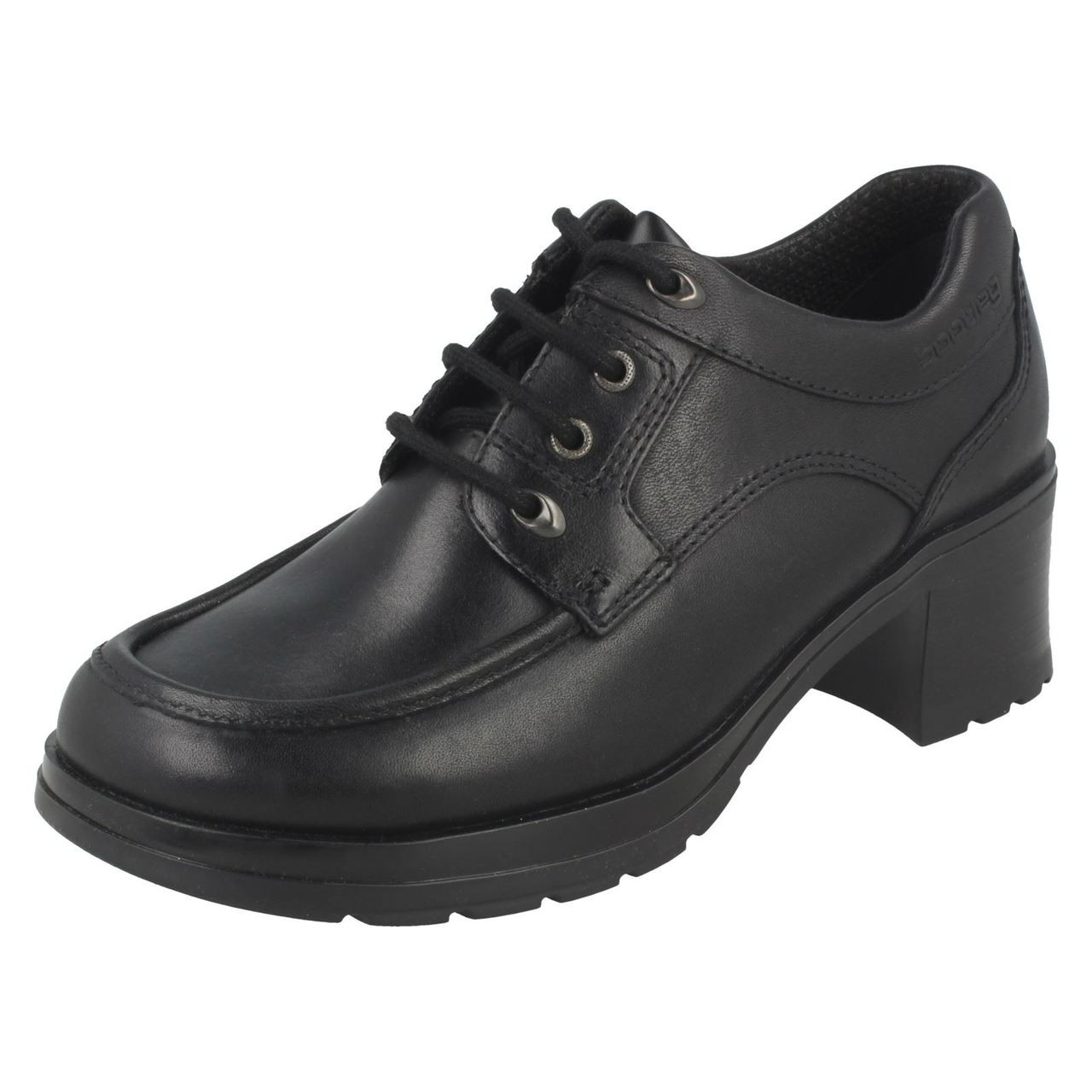 clarks girls lace up shoes