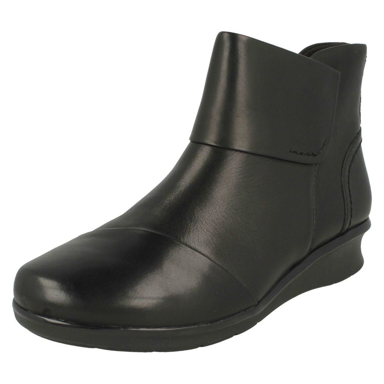 clarks black chelsea boots womens