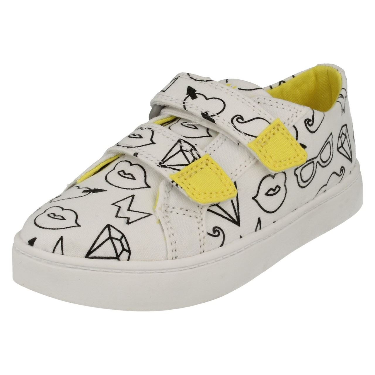 Girls Clarks Canvas Shoes Pattie Sue