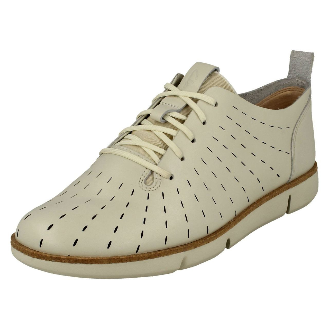 ladies clarks lace up shoes