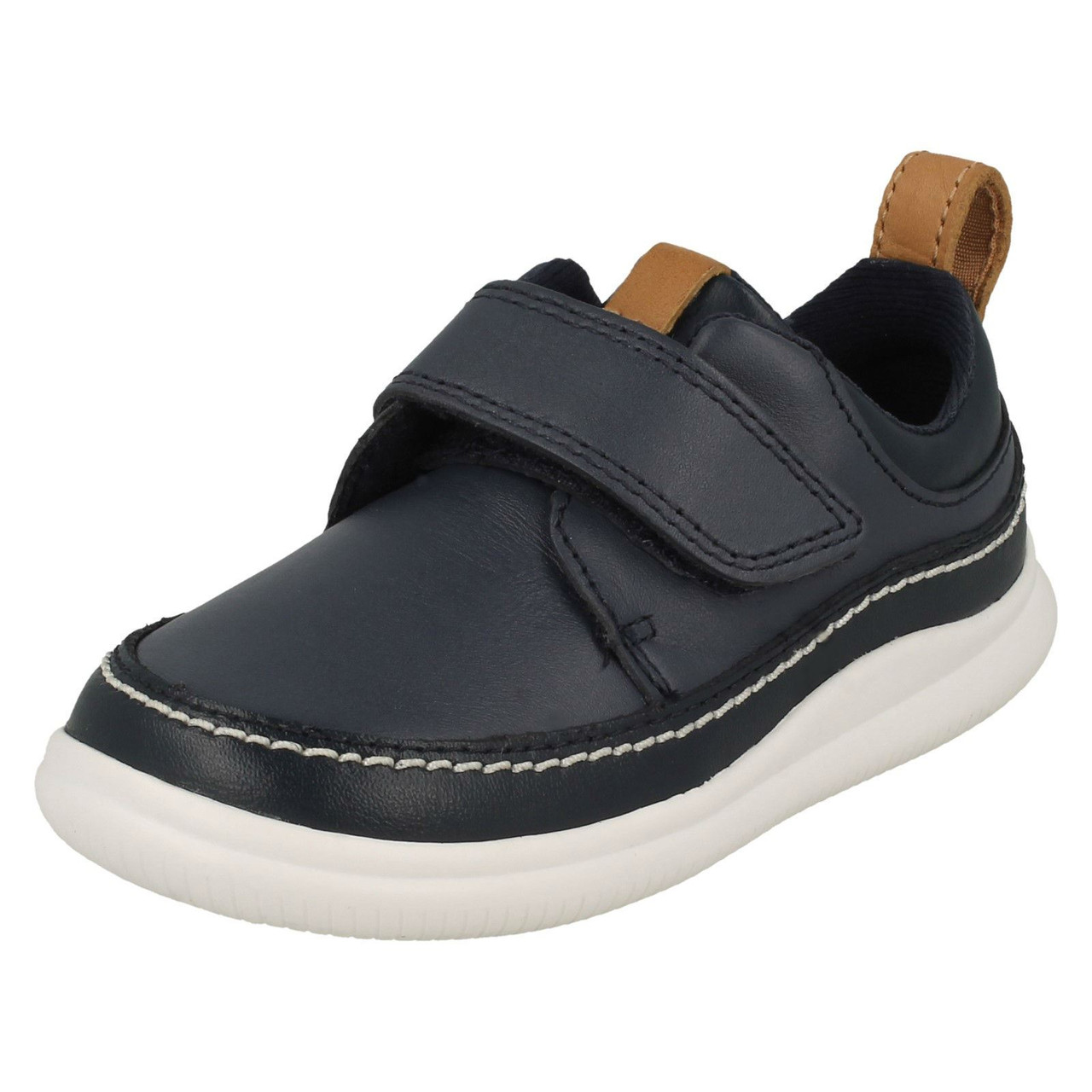 clarks cloud ember