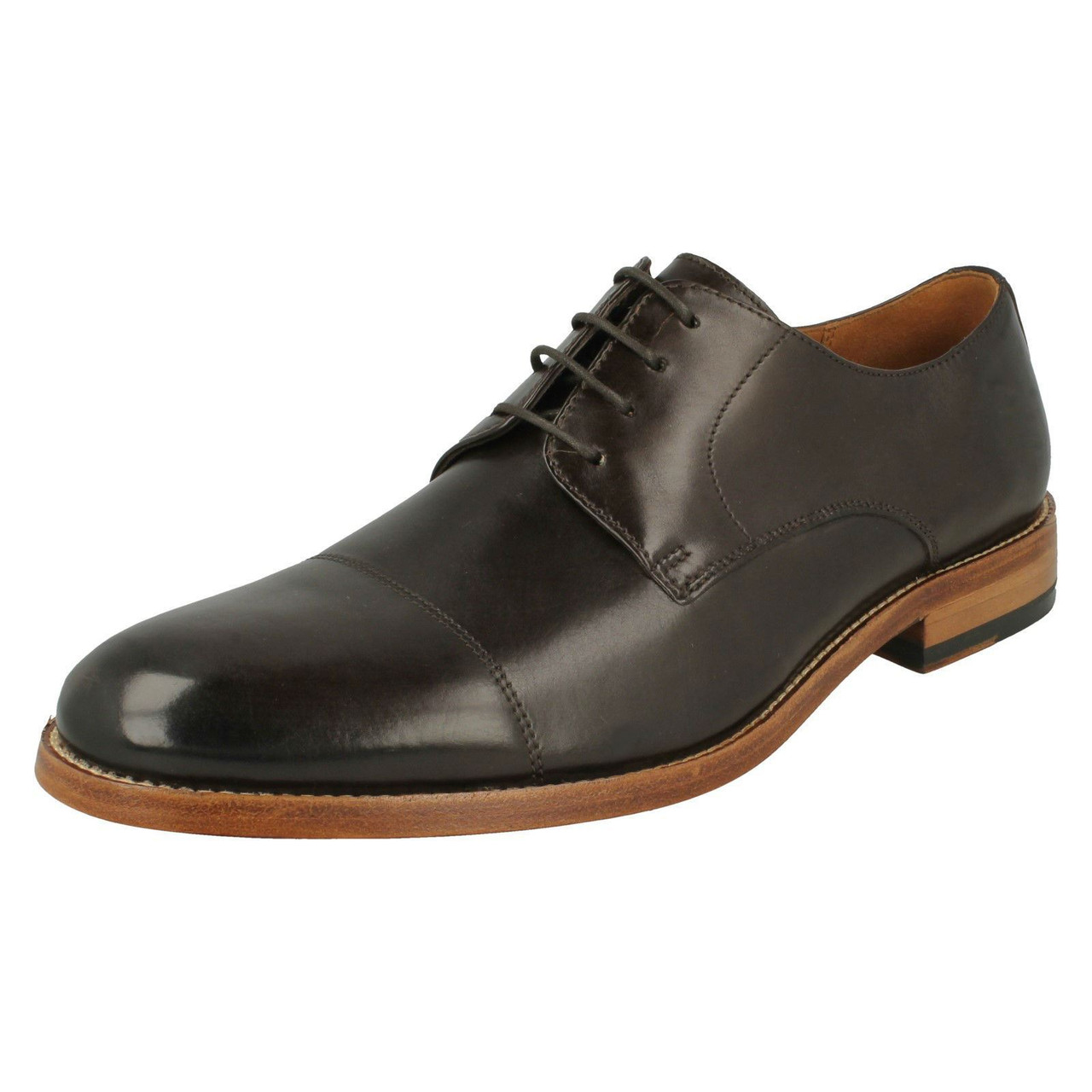 james cap clarks