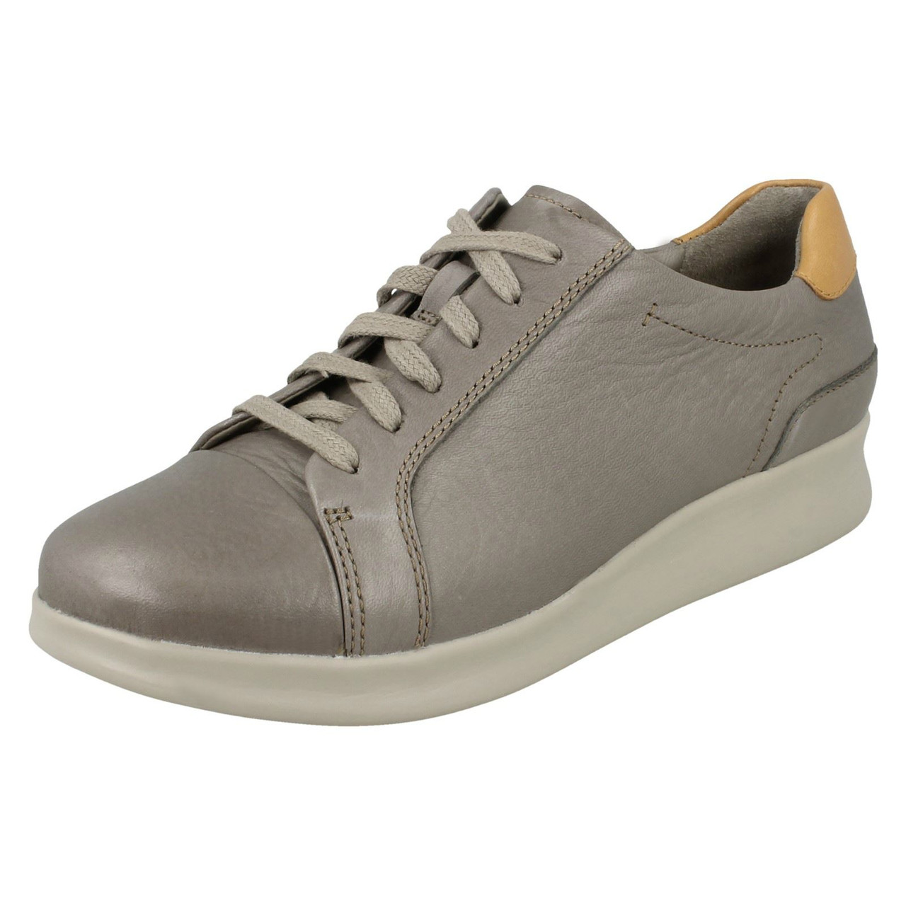 clarks ladies casual shoes