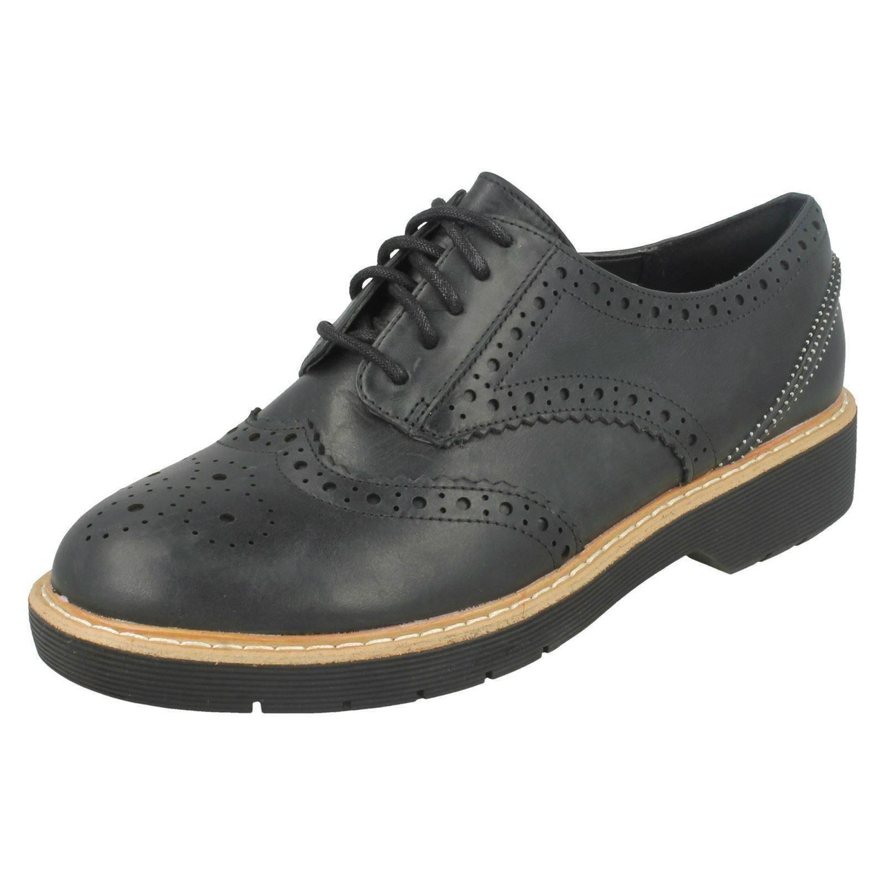 clarks ladies brogues