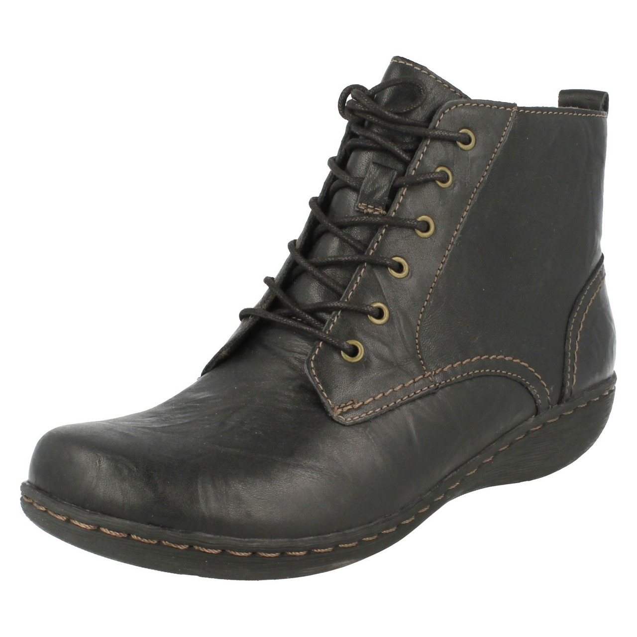 clarks ladies lace up ankle boots