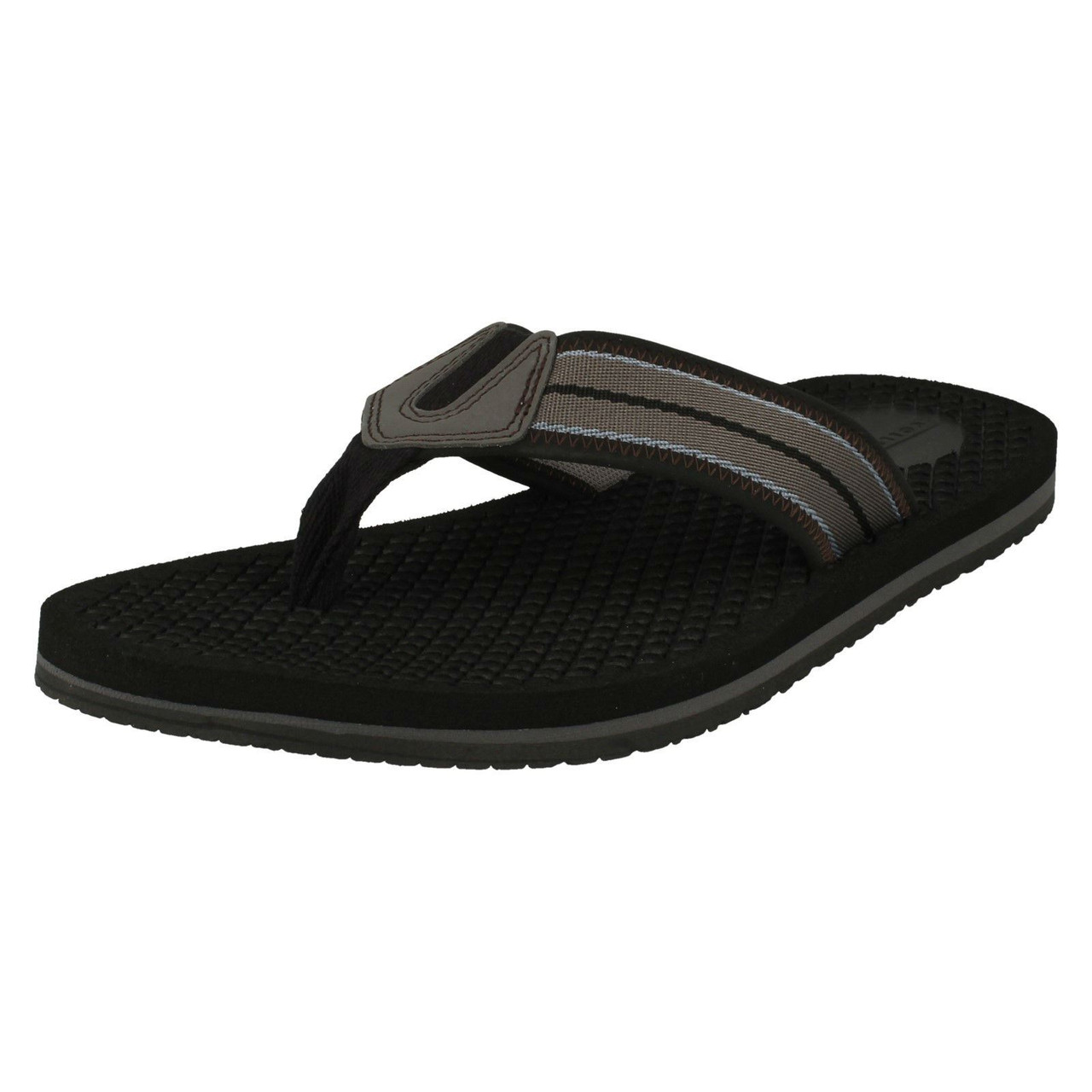 clarks toe post sandals