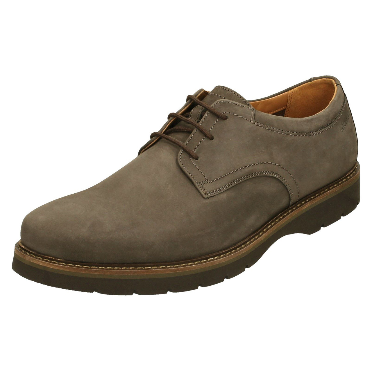 clarks casual shoes for men