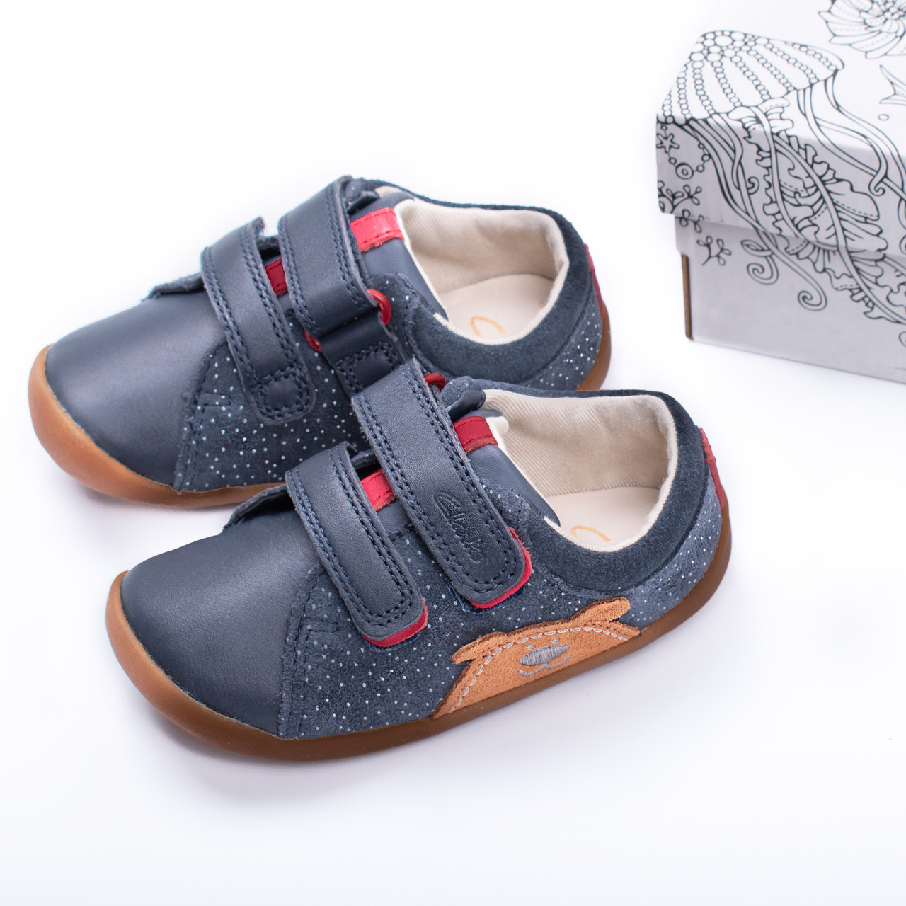 Sin cobre Precipicio Boys Clarks Casual First Shoes Roamer Bear