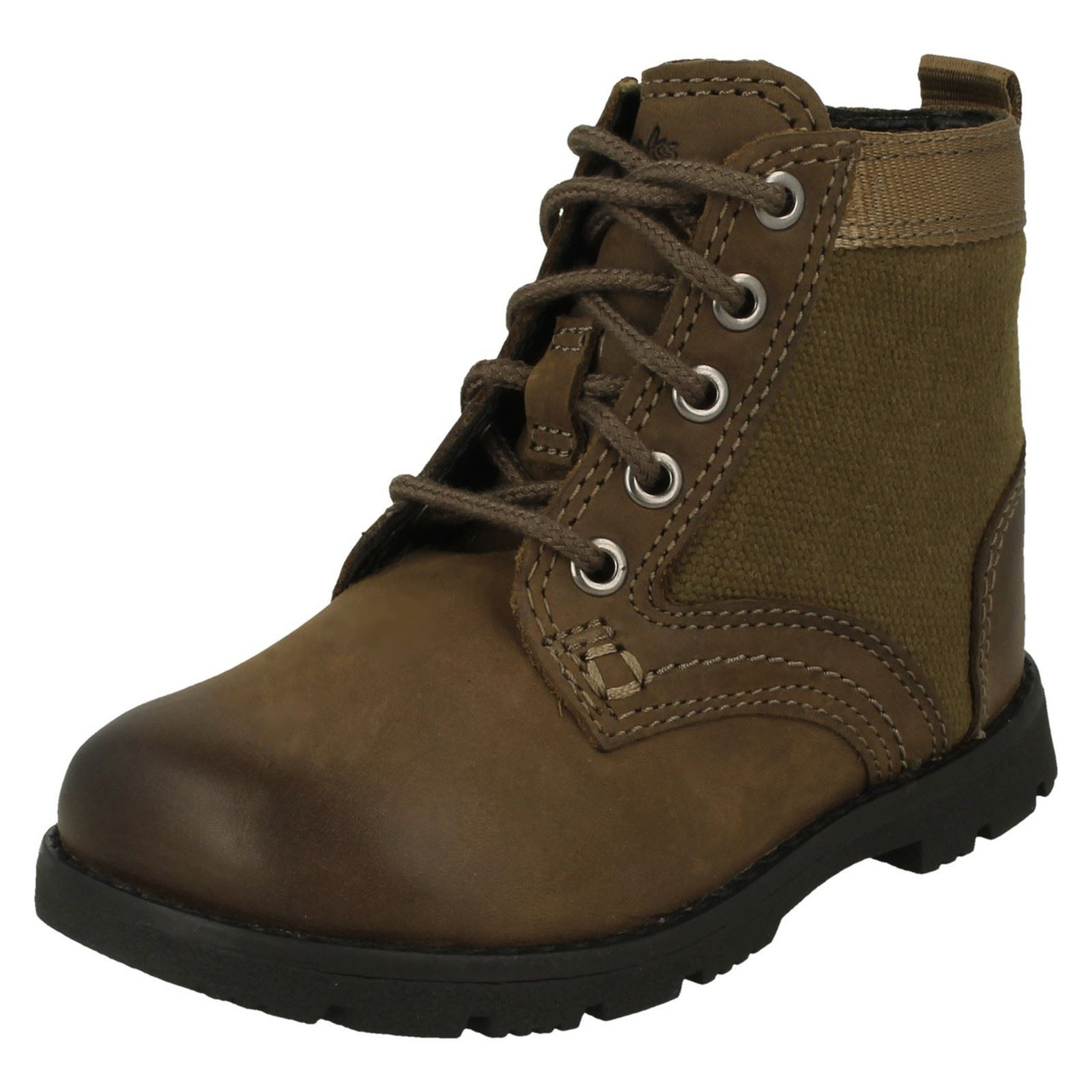 Combat boots shop clarks