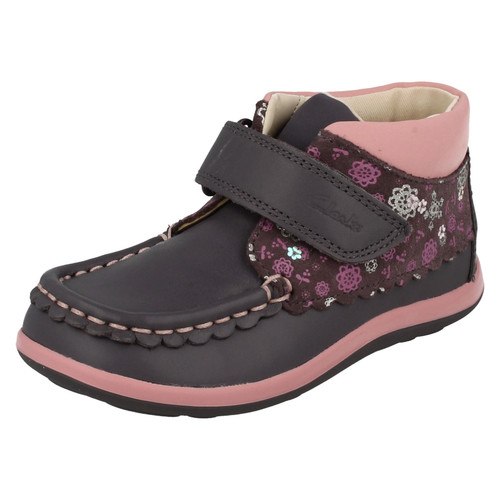 clarks baby boots