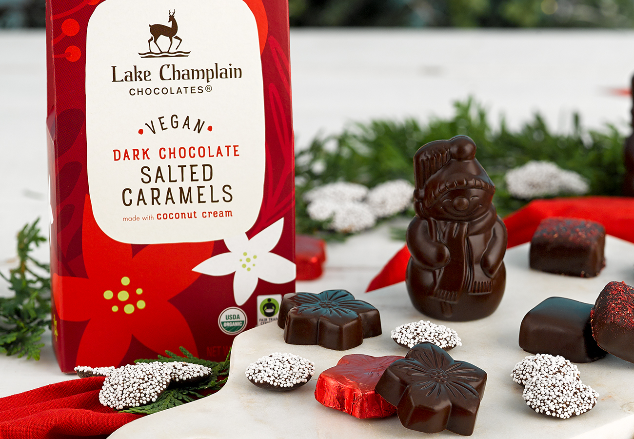 レッドルチル 650g Vegan Caramel Chocolate Poinsettias | Lake Champlain Chocolates