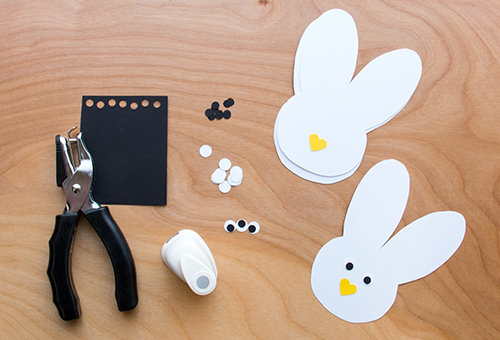 creating eyes for DIY Easter bunny cards