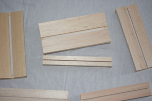 Balsa, Fixed, Angled Spreading Board Balsa, Fixed, Angled Spreading Board