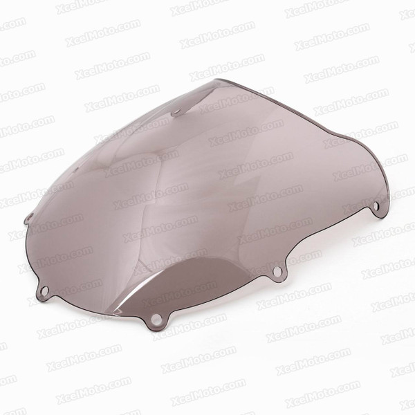 Motorcycle racing bubble windscreen for 1996 1997 1998 1999 2000 Suzuki GSXR600, formed with a wedge-shaped bubble in the center of the windscreen, the racing windscreen is an efficient design that deflects wind off the rider, allowing higher speeds and improved rider comfort.