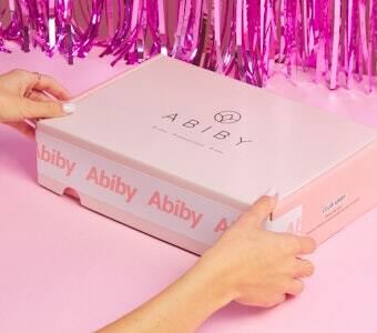 Scopri i prodotti presenti nella Beauty Box primaverile firmata ABIBY