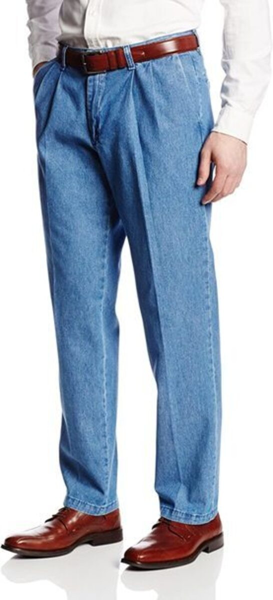 Lee Men's Stain Resistant Relaxed-Fit Pleated Denim Pant Lee Men's Stain Resistant Relaxed-Fit Pleated Denim Pant
