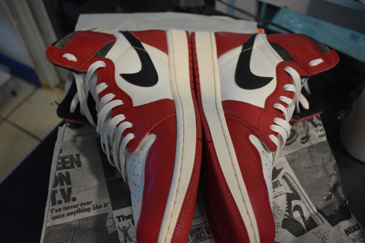 Jordan 1 Retro High OG Chicago Reimagined Lost & Found 2022  display picture 1