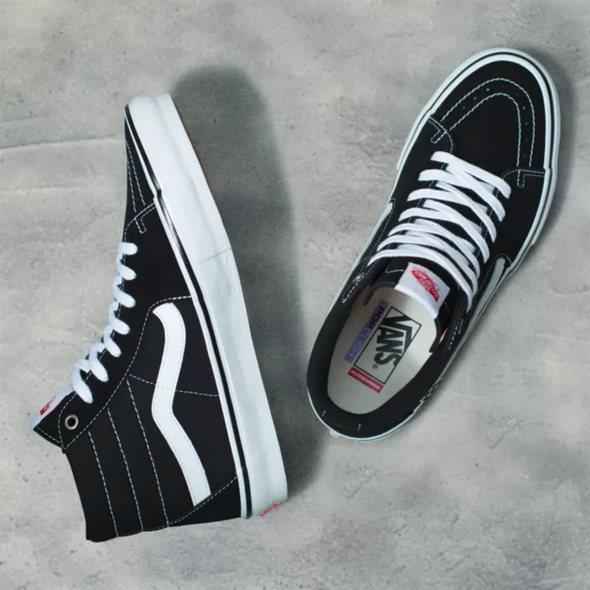 Vans - Sk8 - Hi Pro Skate Shoe - Black / White